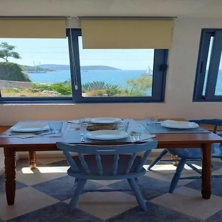 Bla A - Duplex Two Bedroom