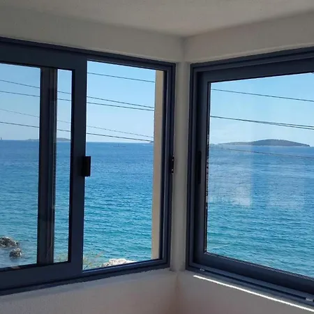 Bla A - Duplex Two Bedroom Apartment Prvić Luka