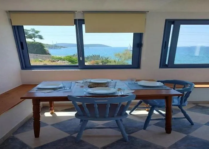 Bla A - Duplex Two Bedroom